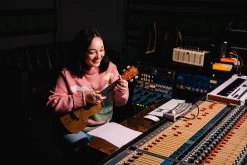 Mxmtoon Signature Concert Ukulele 15 Mxmtoon Signature Concert Ukulele -Ukulele Shop edited 022021 jh 8 web